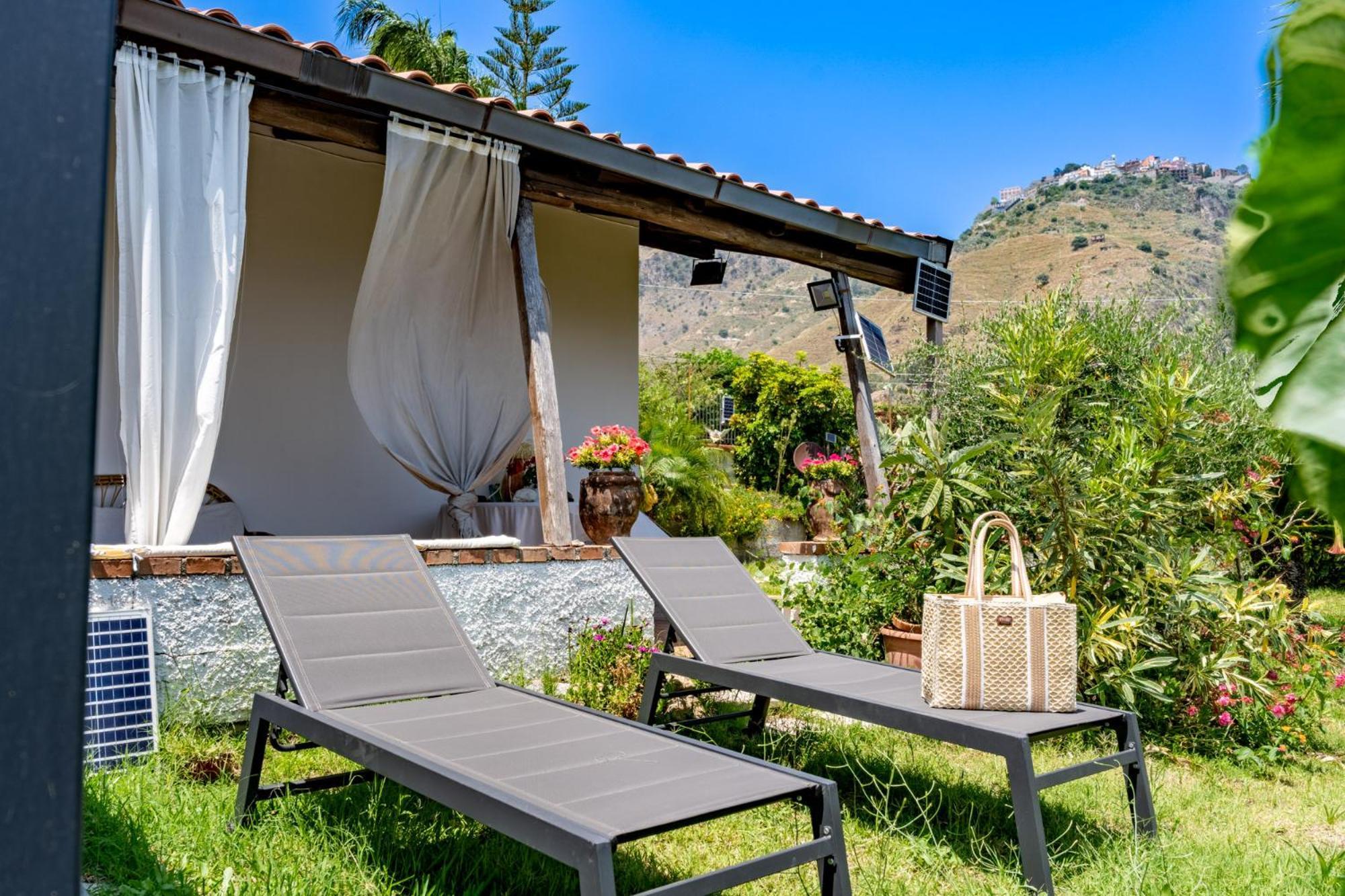 Holidaysora - Il Giardino Di Graziella *
